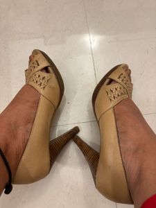 Aldo beige heels