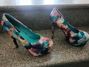 Geometric Print Platform Heels