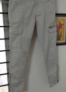 Women's Light Khaki Color Cargo Pant