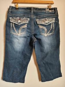 🎁Buy 1, Get 1 Free🎁Artisan Jeans Capri