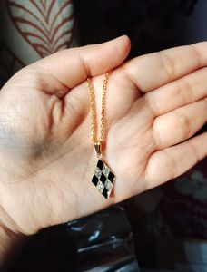 🔥SET OF 6🔥Necklace - Gold with Charm Pendan