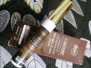 St Botanica Caffeine Under Eye Cream Roller