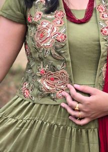 Kriti Sanon Olive Grn Maxi Dress With Jacket