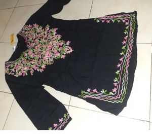 Chikankari Short Kurti