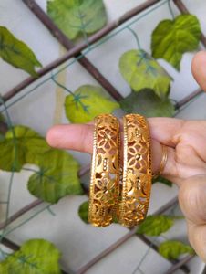 Sapna Gold Plated Bangles Set