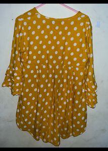 Yellow Polka Dots Top 💛