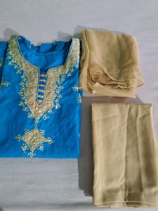 Short Length Salwar Suit For Teens