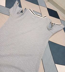 Womens Cut Sleeves Top