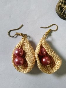 4 beautiful Earrings