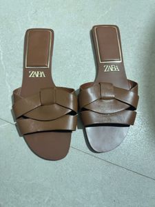 Zara Flats