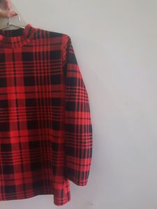 Red &amp; Black Streachable Top