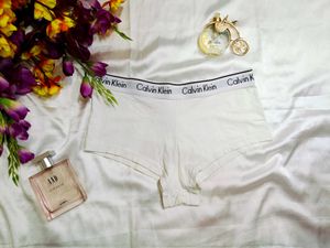 🇳🇿💫🔥 Calvin Klein White Boysort