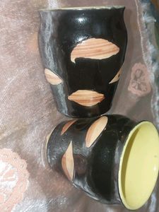 BLACK CUP PAIR