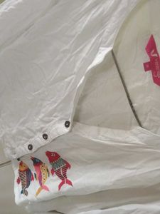 Verdusa White Fish Embroidered Croptop