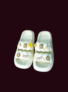 Trendy comfort women slippers