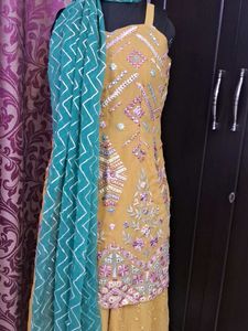 Elegant Embroidered Kurta Set of 3.