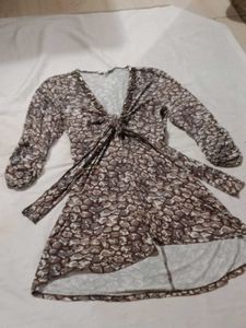 Printed Tie-Front Top