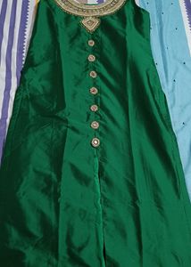 Long Green Heavy Work Kurta With Dupatta And Sleeves