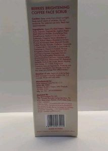 Caffeine Berries Face Scrub