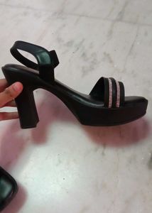Gorgeous Black Heels✨