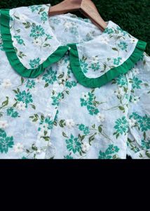 Korean Floral Embroidered Collared Top🌷