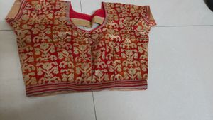 Saree With Desginer Blouse