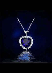 (Titanic) Heart of the Ocean Necklace