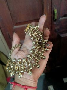 Neckless