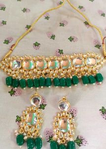 Green Kundan And Pearl Set