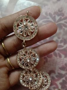 Rhinestone Flower mathapattimi