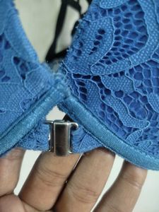Susie Front Open Bra