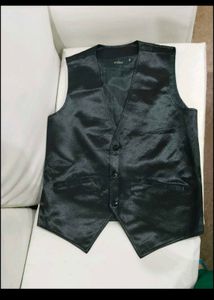 Stylish Black Waistcoat For Men