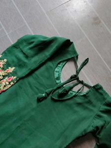 Elegant Green Embroidered Kurta Set