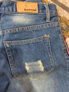 Ripped Denim Shorts❤️