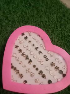 Beutiful Earrings And Soft Classical