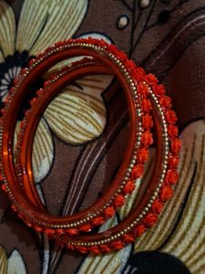 Red Rose Bangles