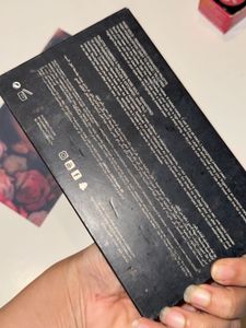 Original Huda Beauty Remastered Eyeshadow Palette