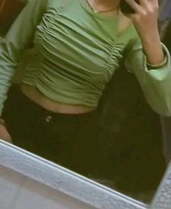 Green Long Sleeve Top