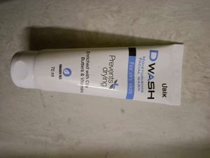 Ubik DWASH Moisturizing Facial Wash