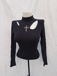 Black Edgy Cutout Ribbed Top