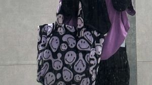 Smiley Face Tote Bag