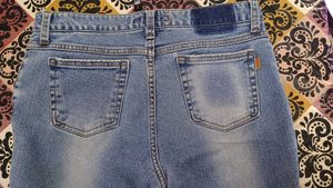 Brand New Straight Fit Jeans – Lowest Price!
