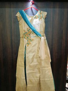 It's A Beautiful Front Cut Dress .