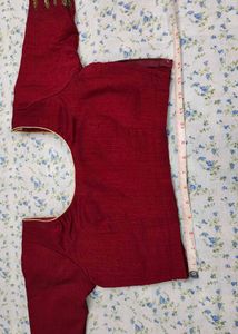 Maroon Saree With Blouse (2 Items)