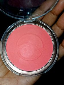 PEACH BLUSHER