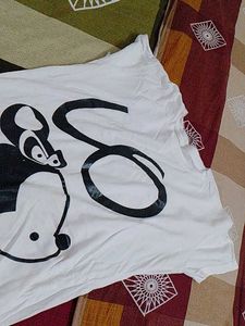 Graphic Tee Tshirt