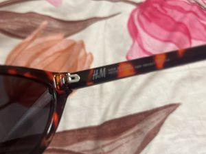 H&amp;M Cateye Sunglasses