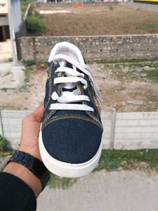 New Branded Sports Shoes 👟👟