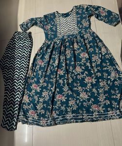 Floral Print Naira Suit Set With Dupatta