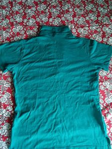 I Am Selling Xl Sized T Shirt